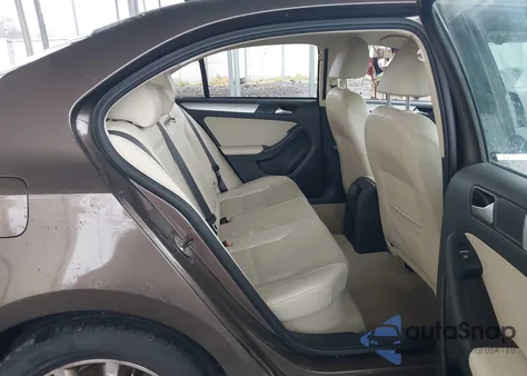 2014 Volkswagen Jetta 1.8T Se из США, поврежденный, VIN 3VWD17AJ7EM375738